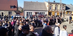 Uroczyste odsłąniecie tablicy pamiatkowej w Łopiennie
